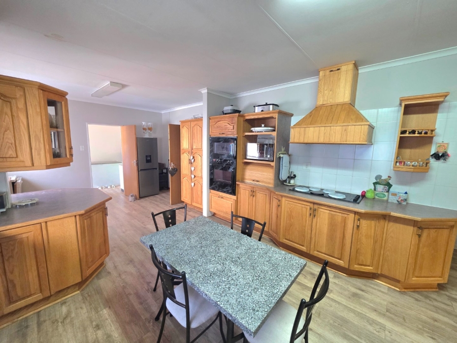 4 Bedroom Property for Sale in La Provance Free State